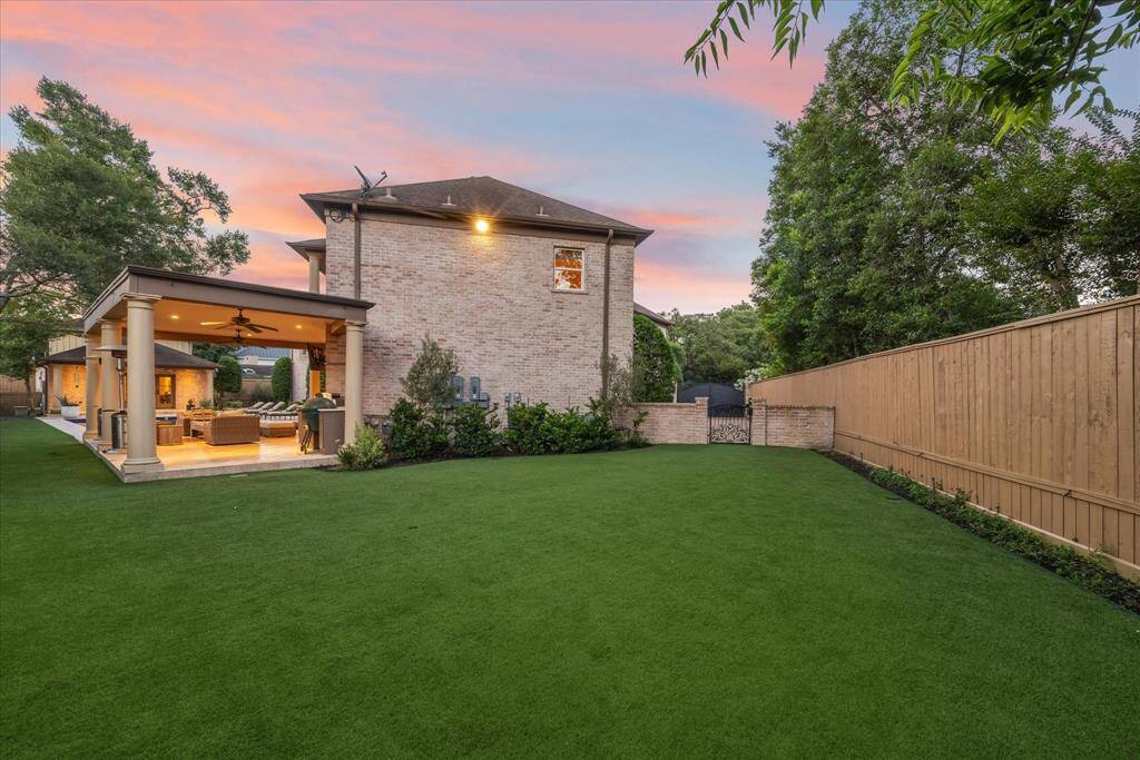 Extra yard space could accommodate a regulation-sized pickleball court.  Can you imagine having this much space and so many options?