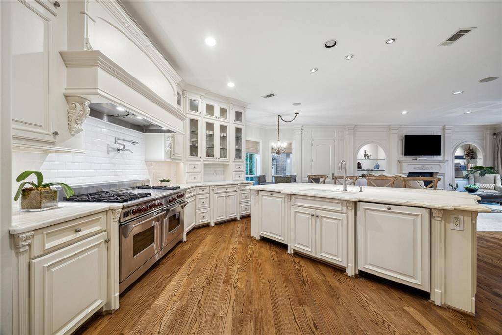 Another view of the kitchen, perfect for preparing family meals or entertaining with a private chef.  Let's see what's on the other side of the island!