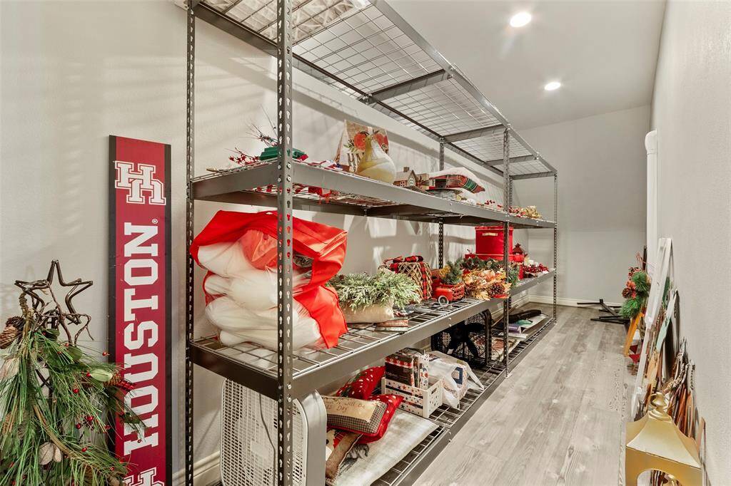 Wow look at this storage room off the bunk room. Perfect for organizing seasonal decorations.