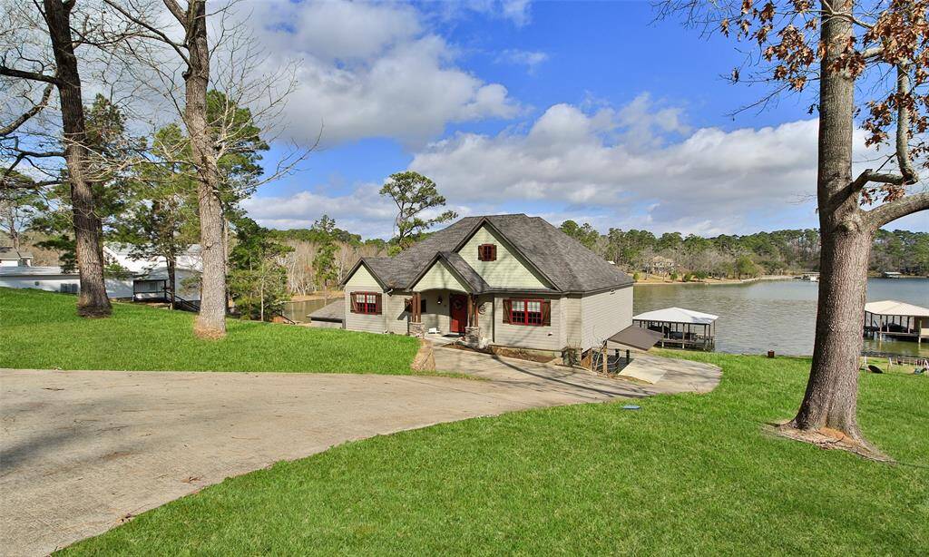 This house is perfect for peaceful waterfront living. This 4 bedroom 3.2 bath house is loaded with upgrades!