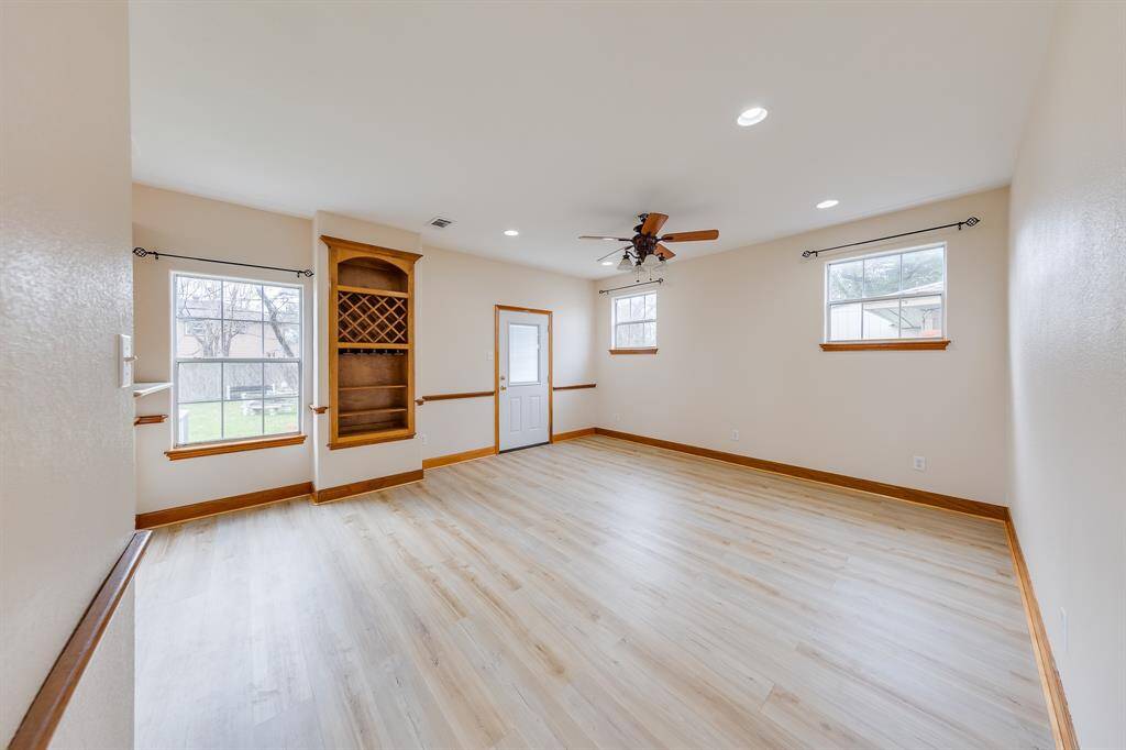Or this could be just the breakfast area.