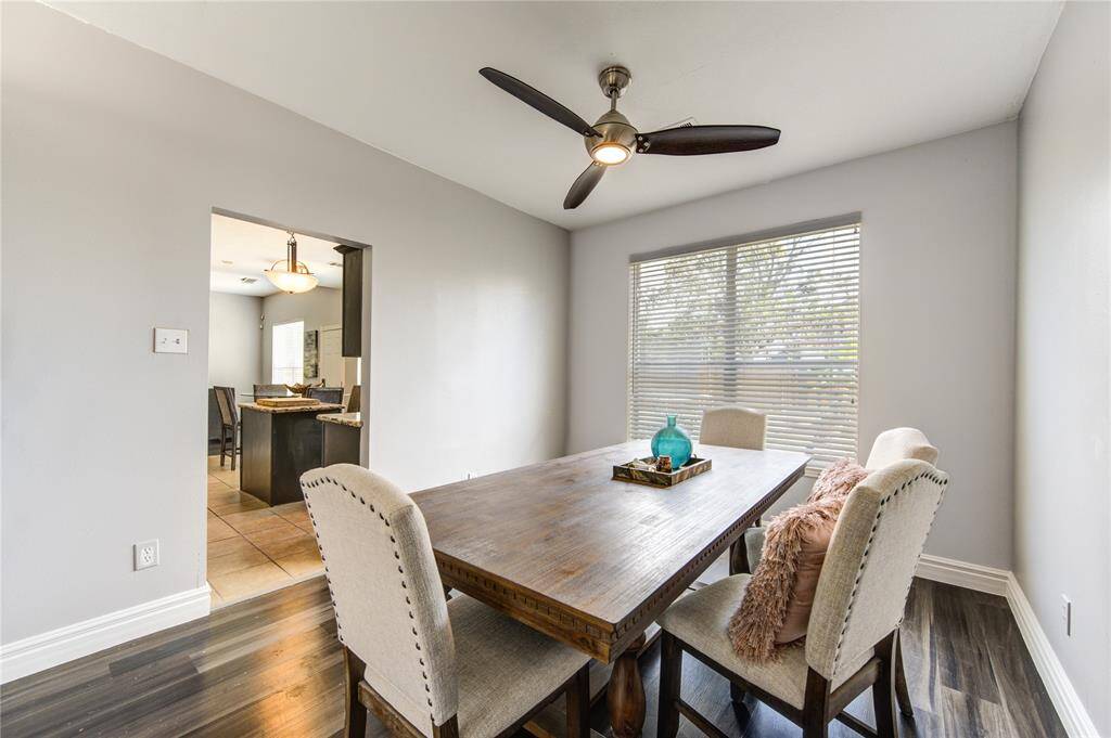 Beautiful Formal Dining!