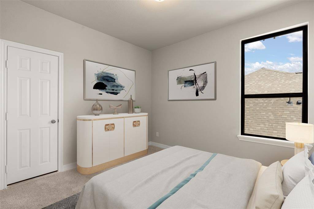 Note: Sample product photo. Actual exterior and interior selections may vary by homesite.