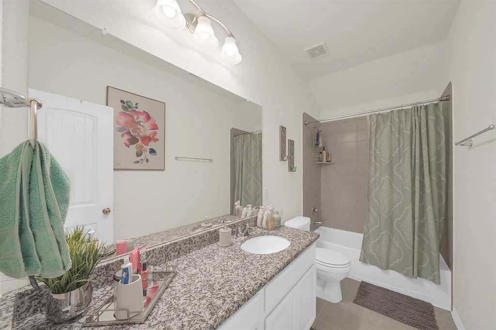 Secondary bathroom