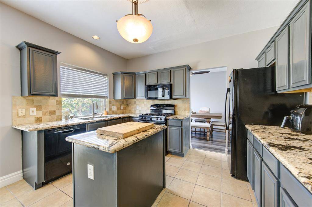 Beautiful Kitchen with Spacious Counterspace!