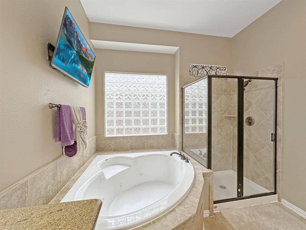 Primary Bath Jacuzzi & Shower