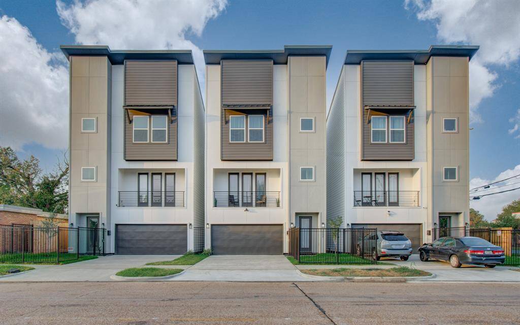 NEW TOWNHOUSE DEVELOPMENT