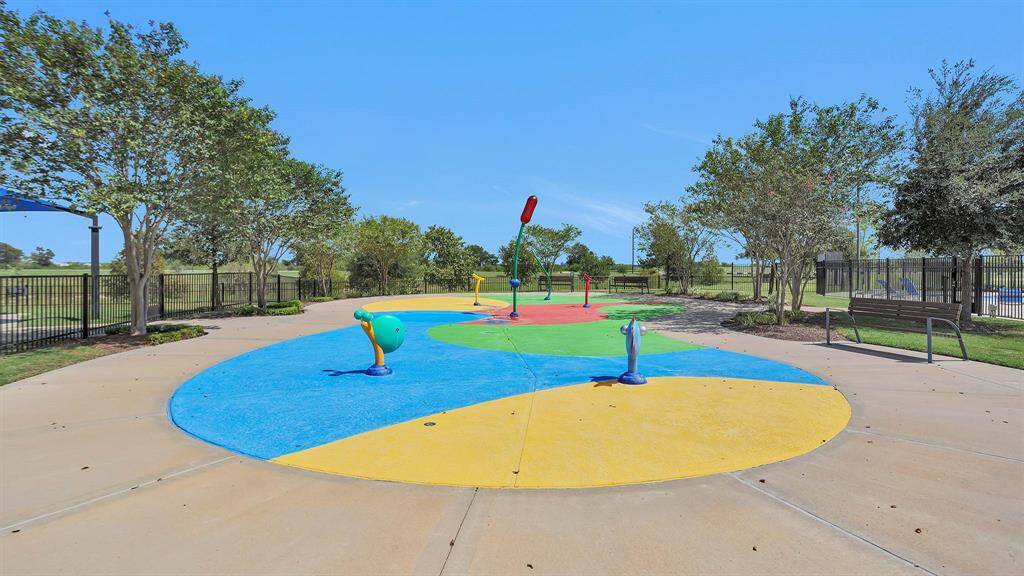 Fully equipped playground set allowing the kids to enjoy every moment.