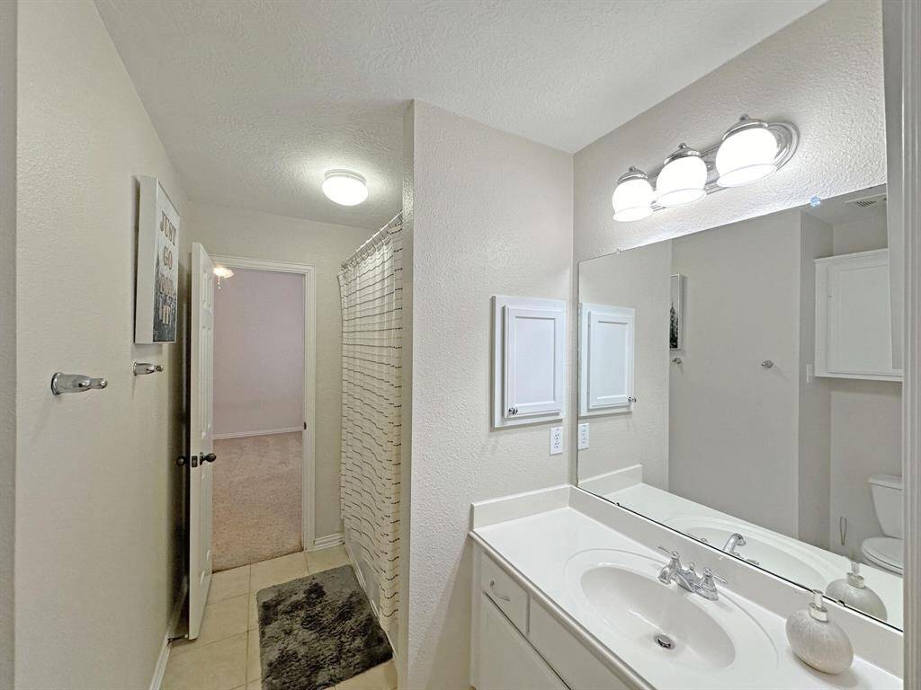 Jack & Jill Bathroom