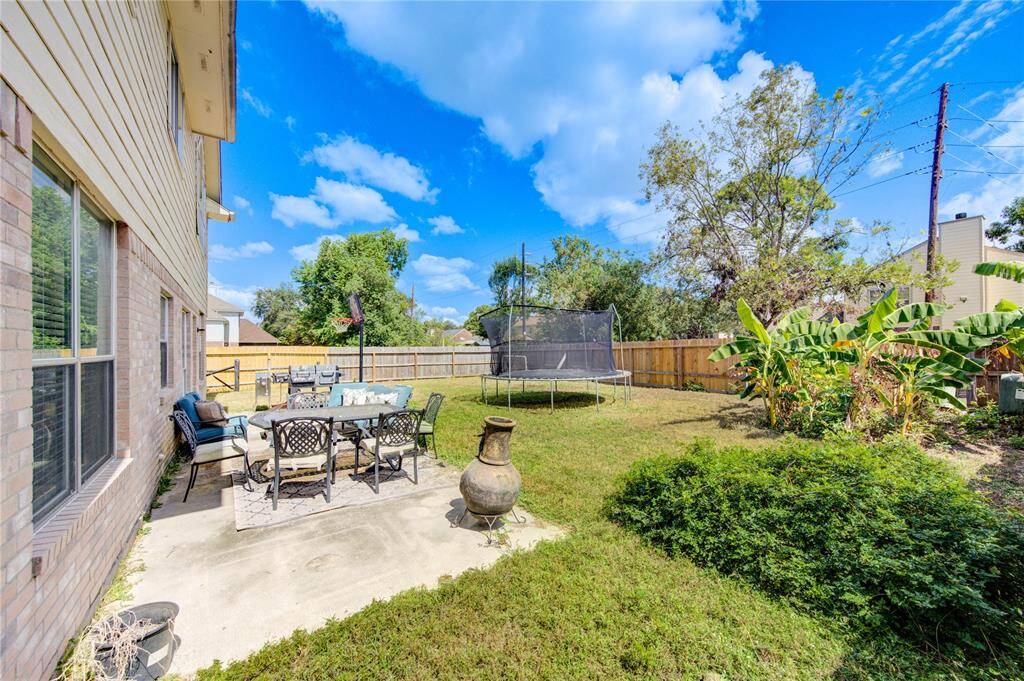 Beautiful Backyard!