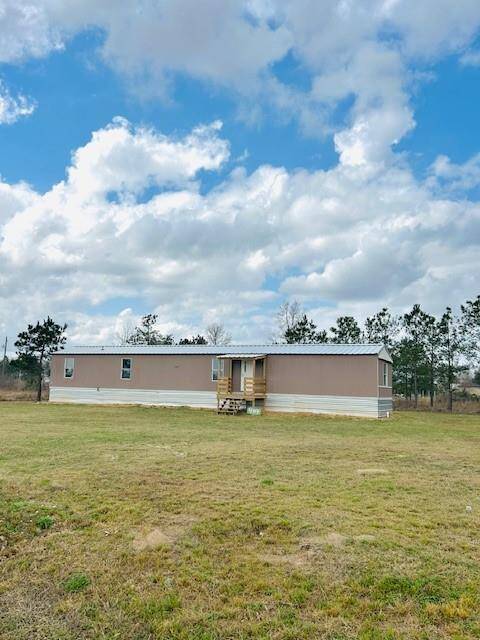 4 bedroom 2 bath Mobile Home ready for a new family!