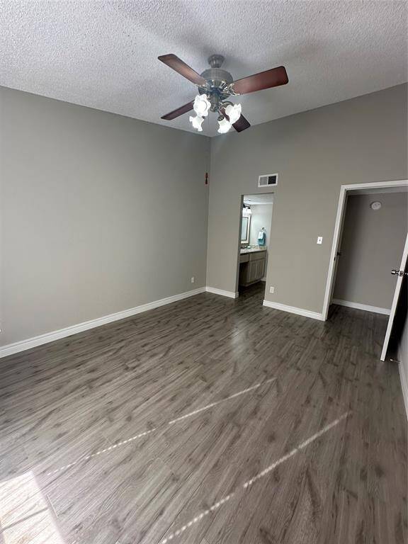 Main bedroom.