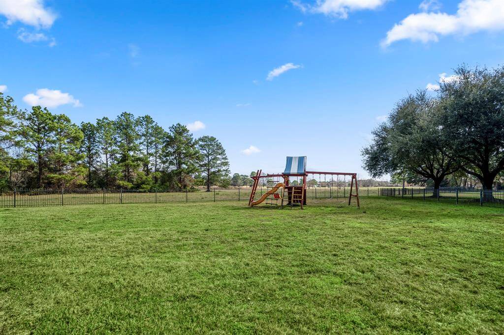 Your children, or your friends children will love the amount of space that there is to explore and have their own adventures.