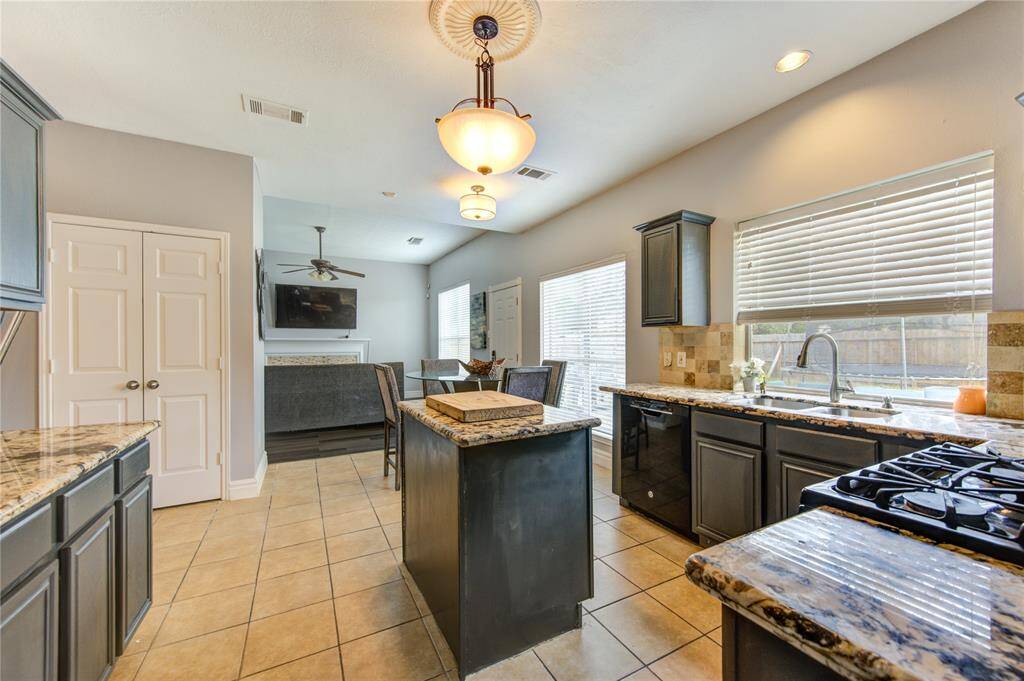 Open Concept Kitchen!
