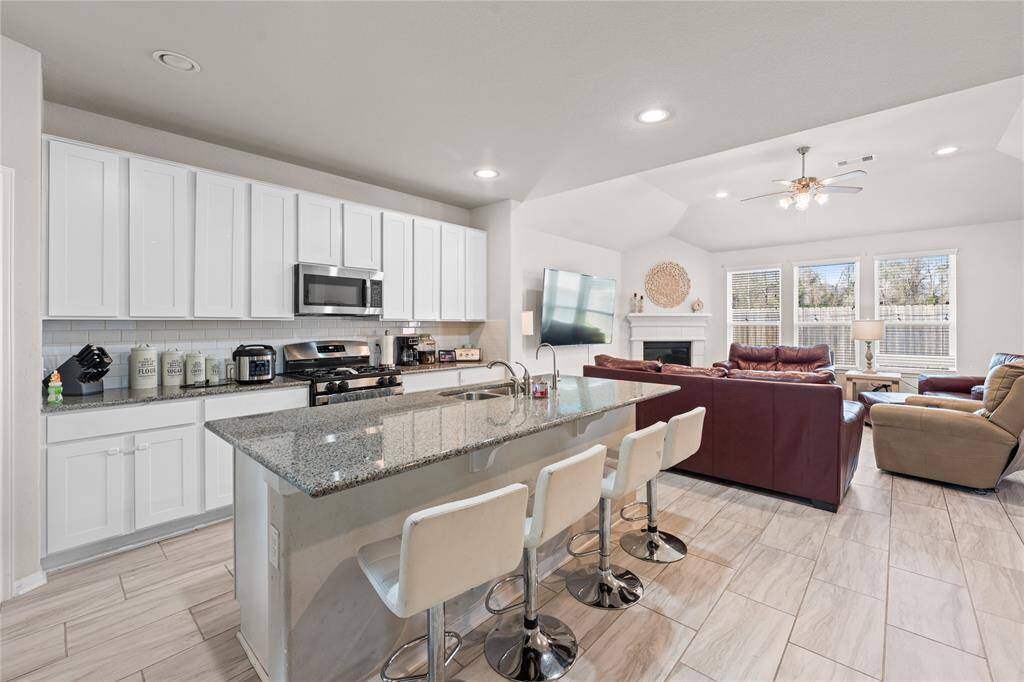 Kitchen and Living