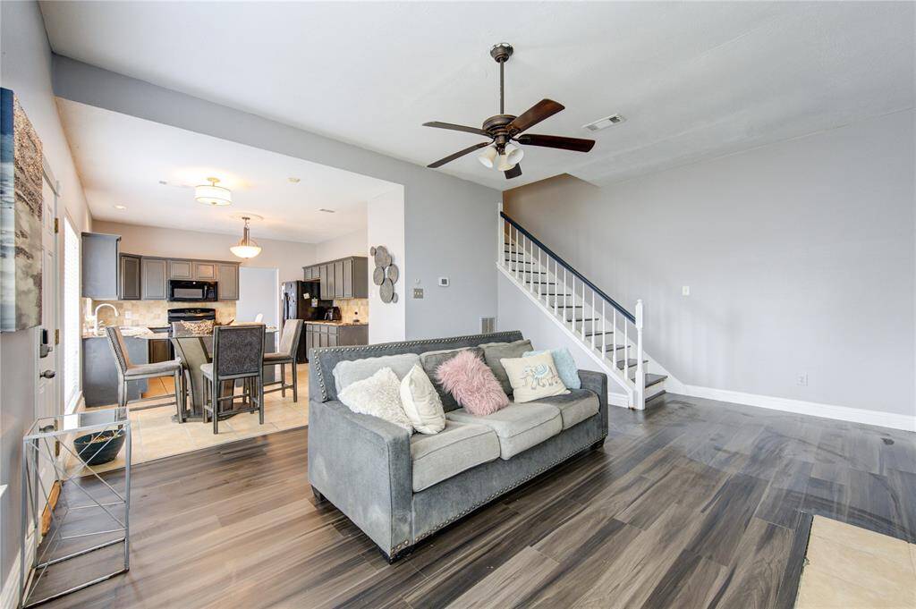 Cute Living Area!