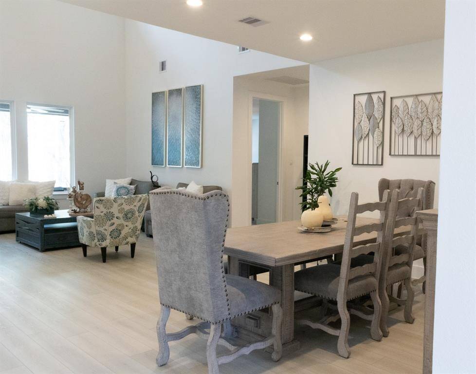 Formal Dinning-Living Room
