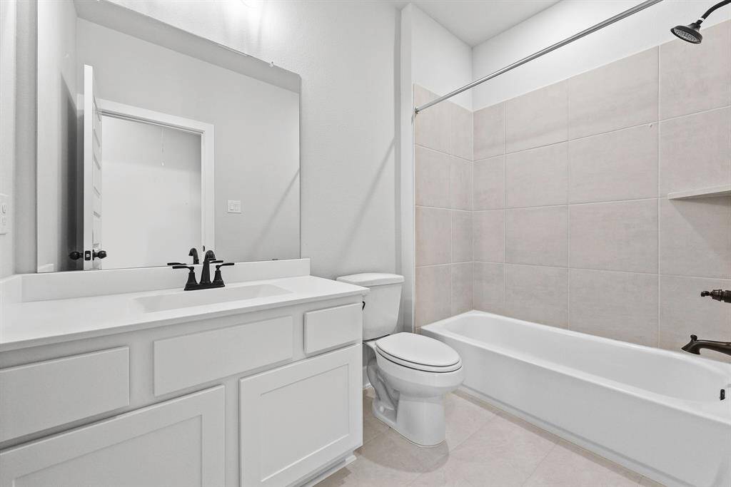 Representative photo. Home under construction. Design selections and colors may vary.
