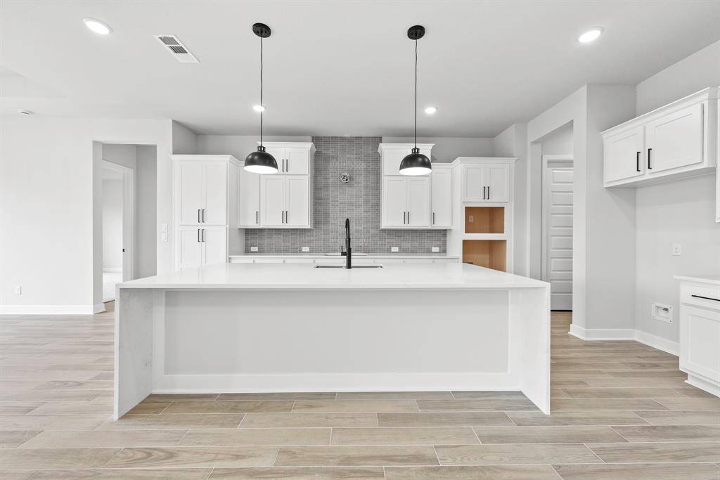 Representative photo. Home under construction. Design selections and colors may vary.
