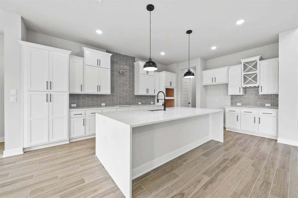 Representative photo. Home under construction. Design selections and colors may vary.