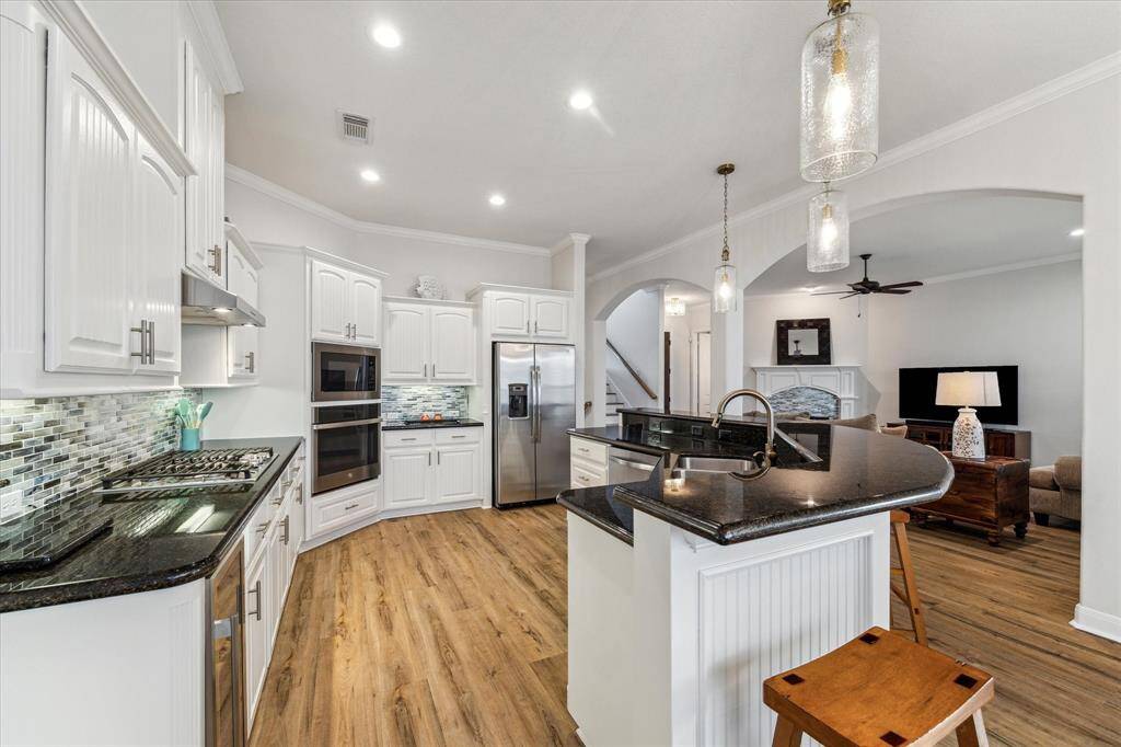 Large oven wifi controlled with smaller convection oven/microwave