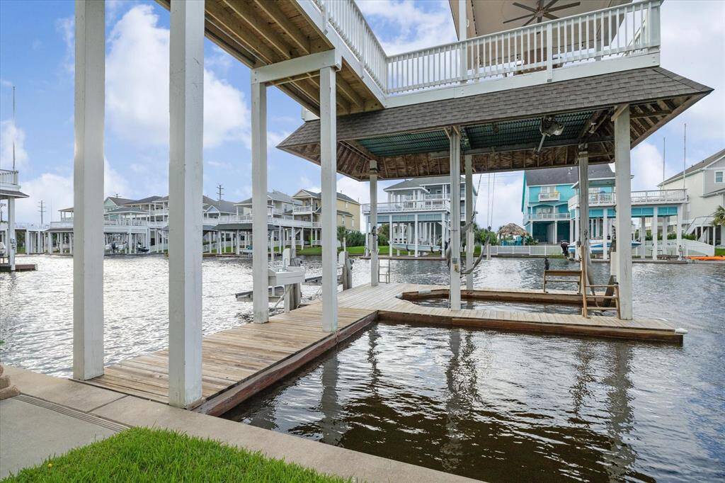 Concrete bulkhead , jet ski lifts , great fishing from your own dock