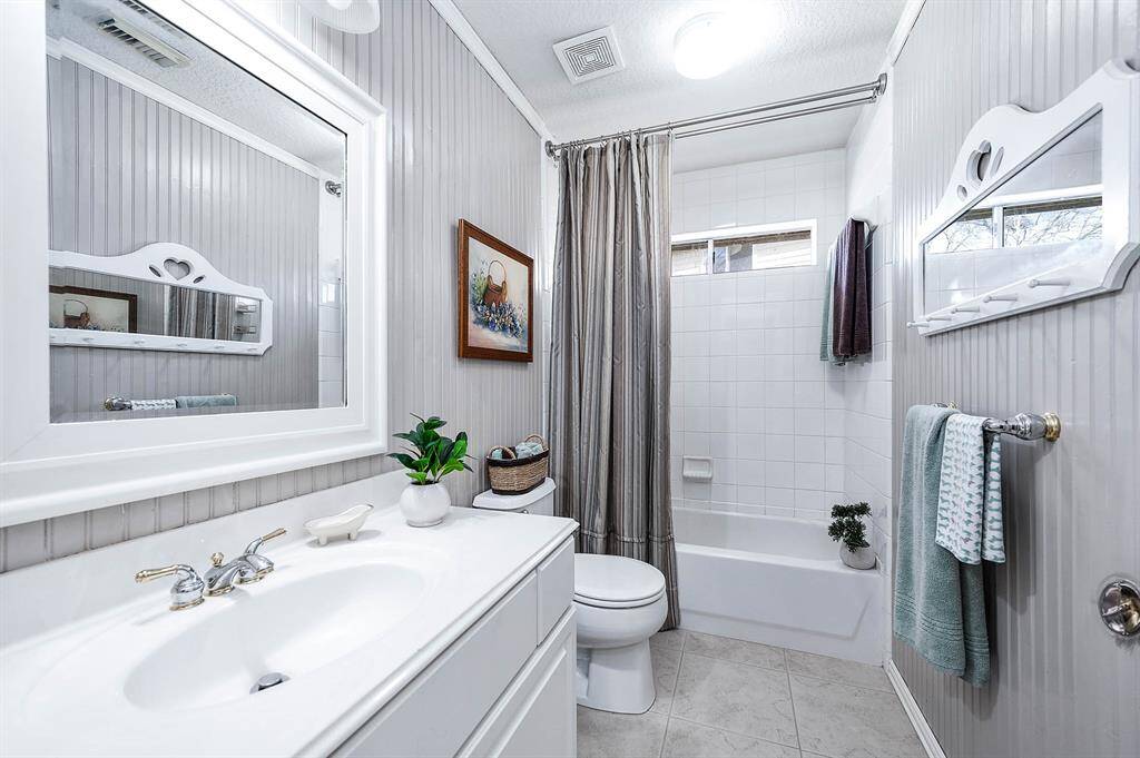 Shared bath