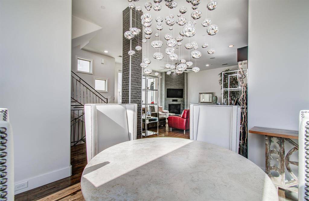 Another view of this incredible breakfast area off the kitchen and living room!