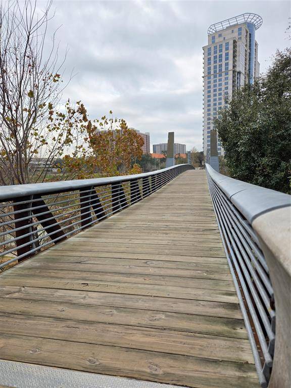Close to walking bridge on Buffalo Bayou