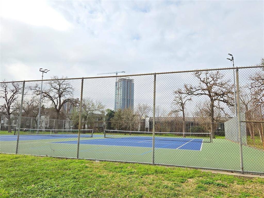 Public tennis courts, 2 blocks away