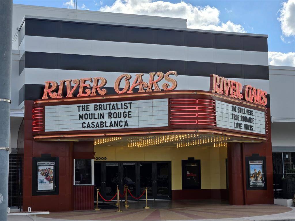 Historic River Oaks Theatre