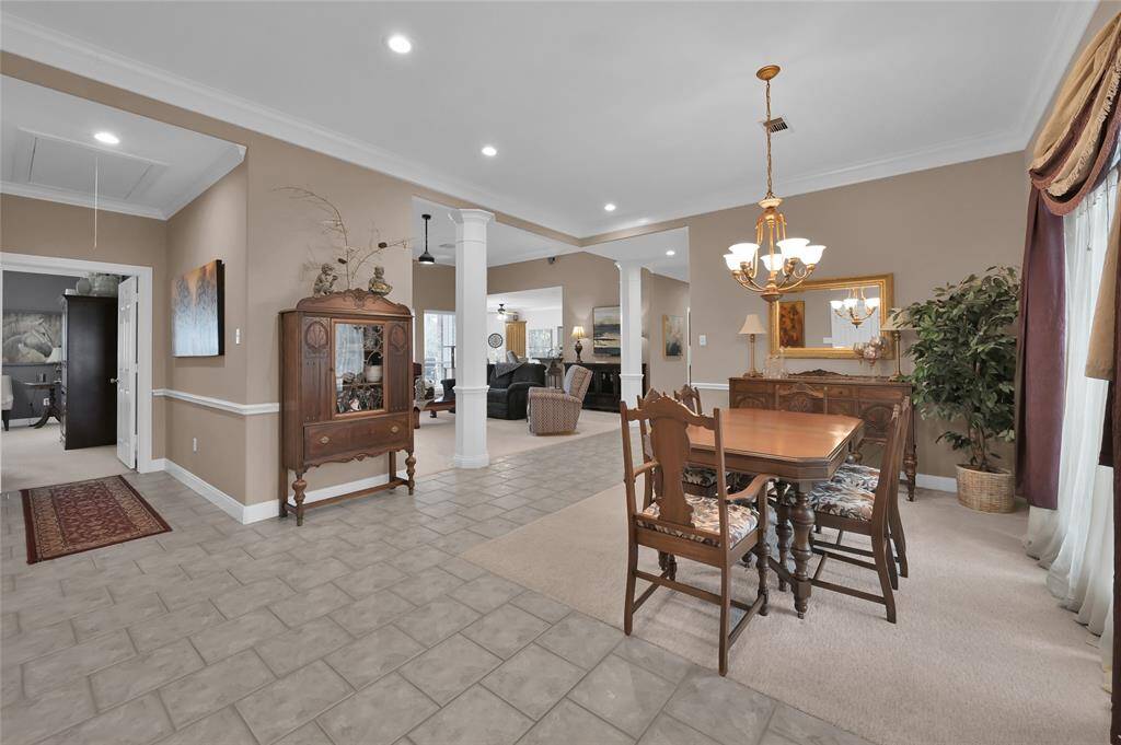 Open dining and living room, great for entertaining.