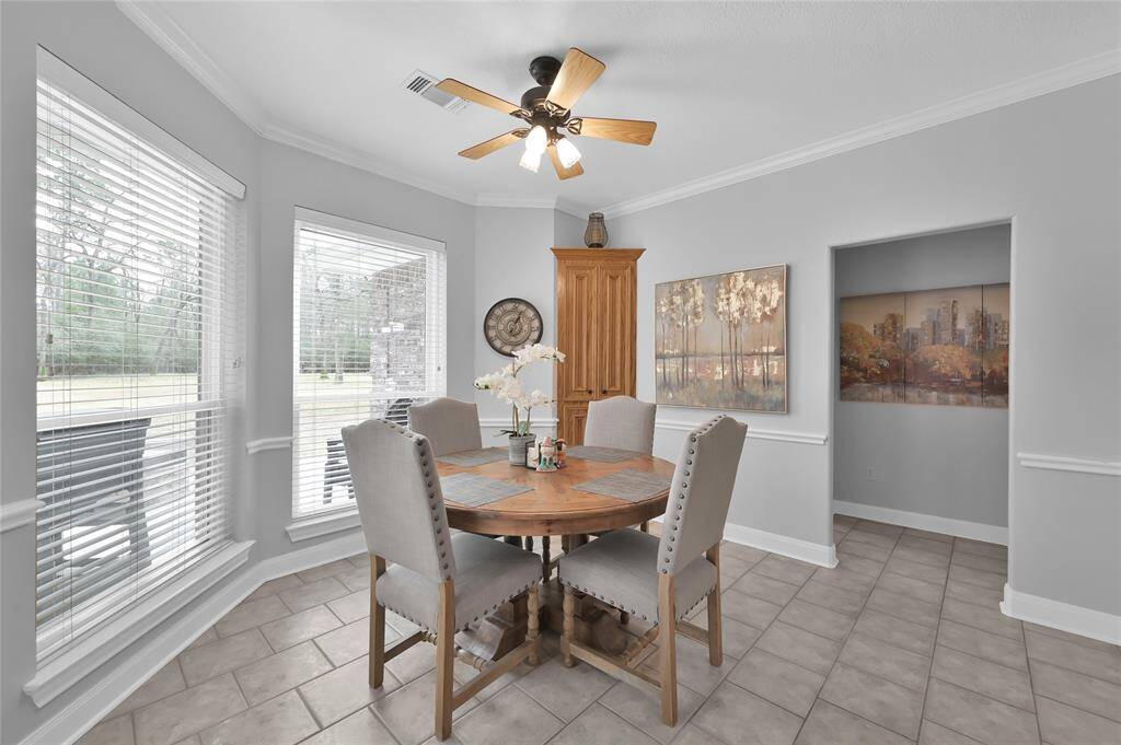 Breakfast nook just off of the kitchen