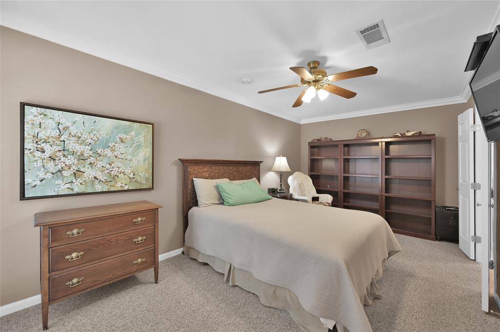 Bedroom located in the secondary dwelling