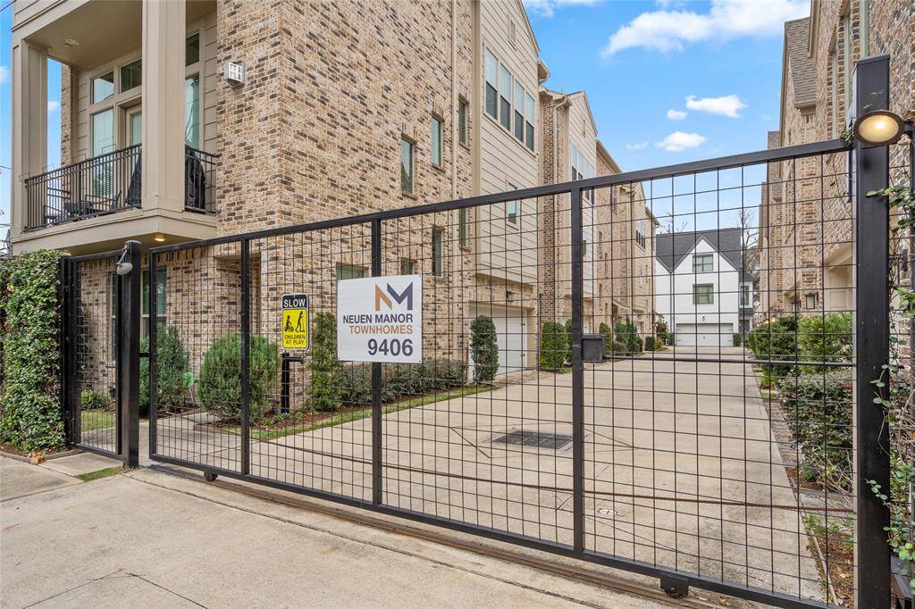 Rare find! Charming and gated community of recently constructed residences, which were built in 2017 per Harris County Appraisal District and completed in 2018. Outstanding location minutes to Memorial City Mall and City Centre.