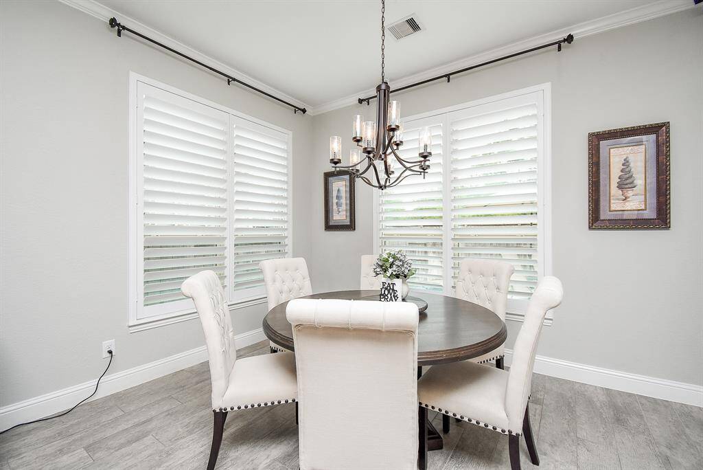 Breakfast area