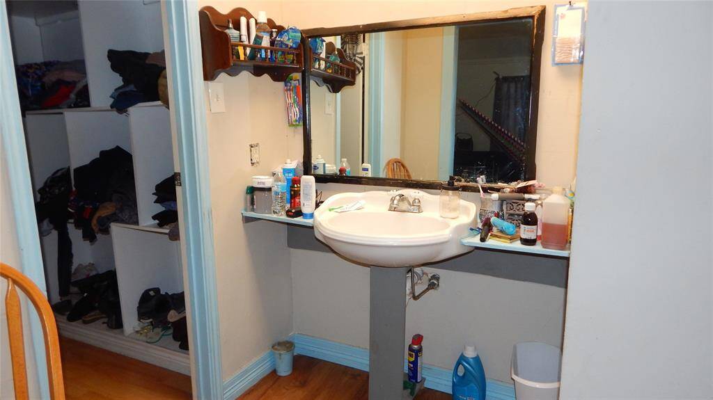Primary Bedroom Sink