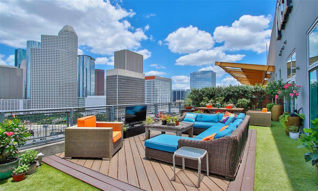 This terrace has been fully 'decked out' with Sierra Super 94 Turf, Trex decking and planter, bamboo fencing on both sides & greenery for privacy, sprinkler system, TV mount w/ Sunbrite outdoor all weather TV, Sonos speakers, lighting, and built-in outdoor kitchen w. bar seating. All patio furniture is Restoration Hardware and can be negotiated.  This is an outdoor entertainers dream!