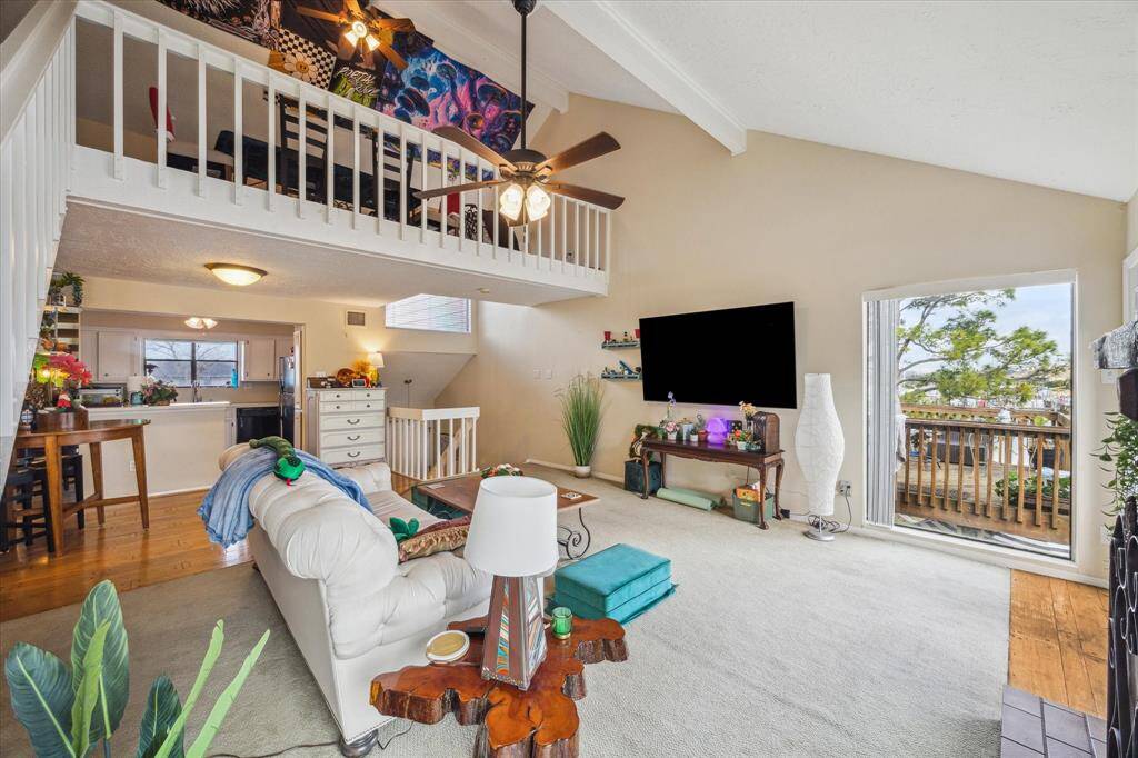 ANOTHER ANGLE OF THE DEN AND OPEN DESIGN.