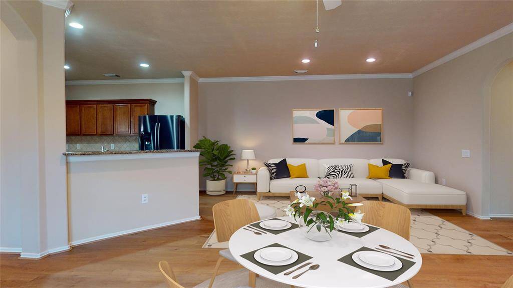 This room has been virtually staged