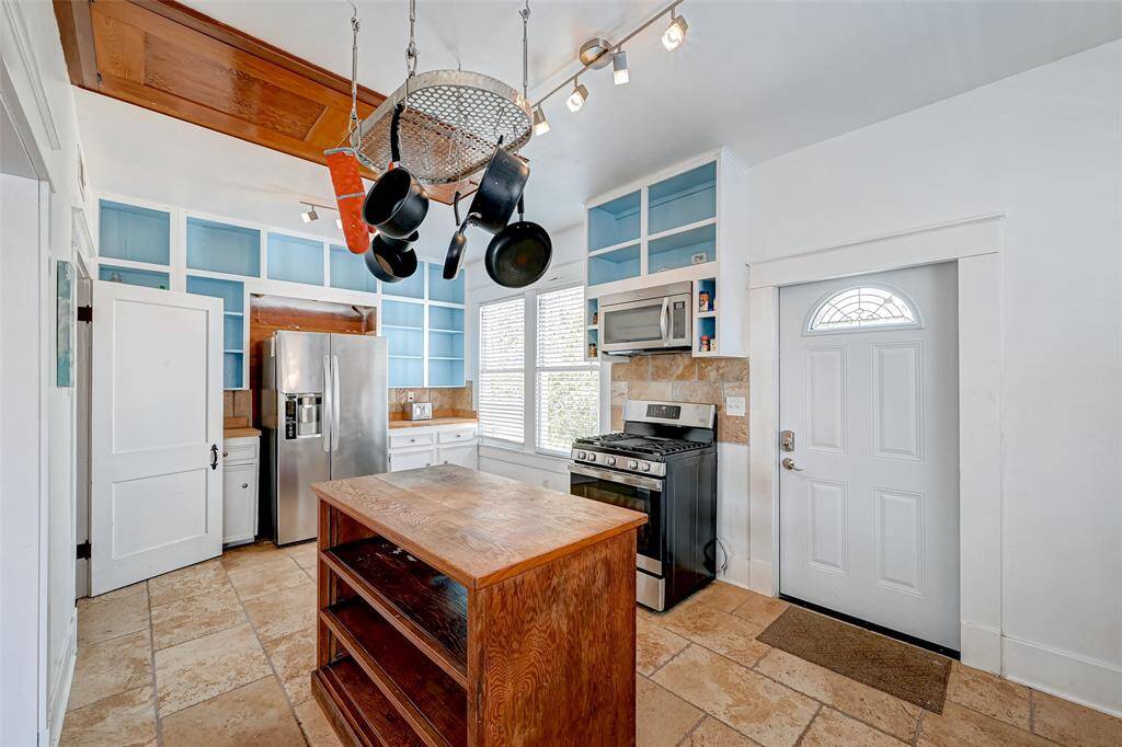 Duplex- Upstairs unit