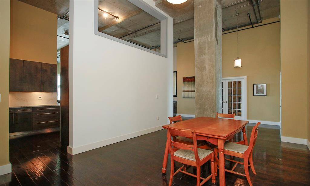 Dining area is off of entry way when you walk in with easy access to kitchen.