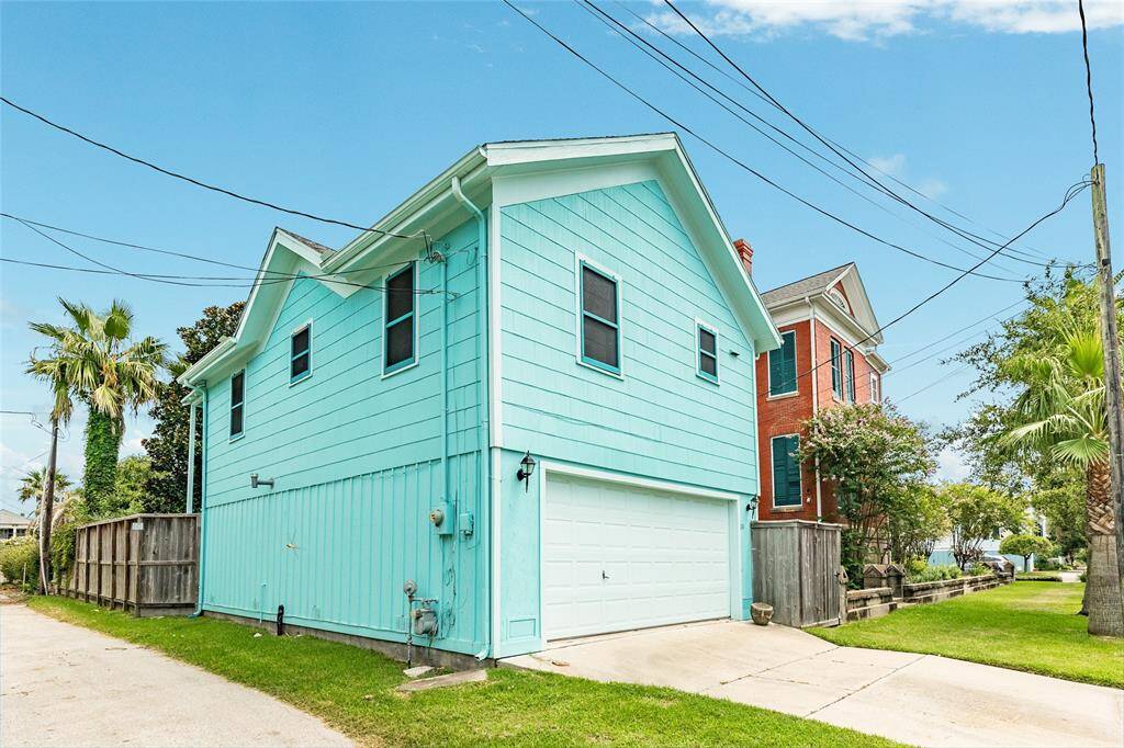The garage and apartment have a separate address and front 15th street. This garage is two cars wide and two cars deep. Hold 4 cars, tandem.