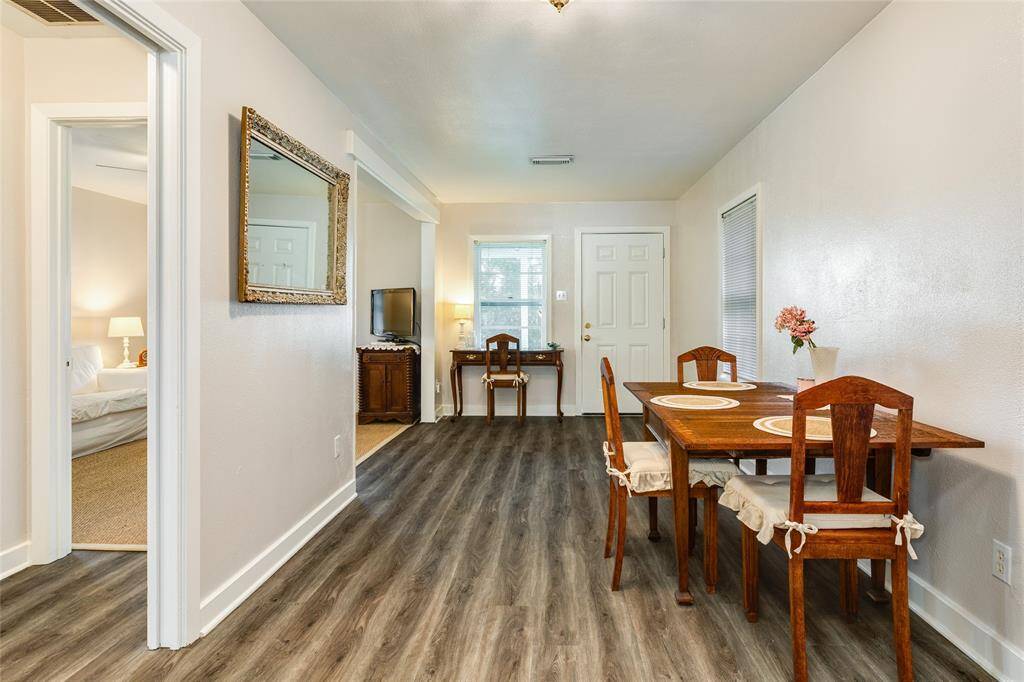 Garage apartment dining/entry/hall to the left.