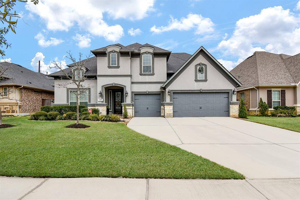 This home is in model condition!