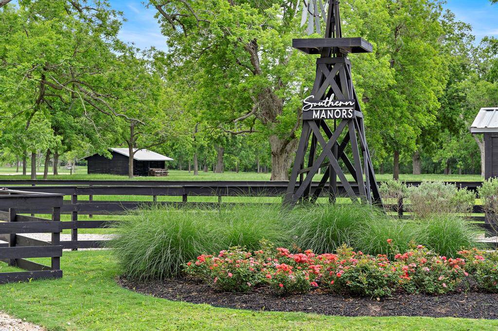 Build your custom dream home on this expansive lot and turn your vision into reality with the perfect home and property.