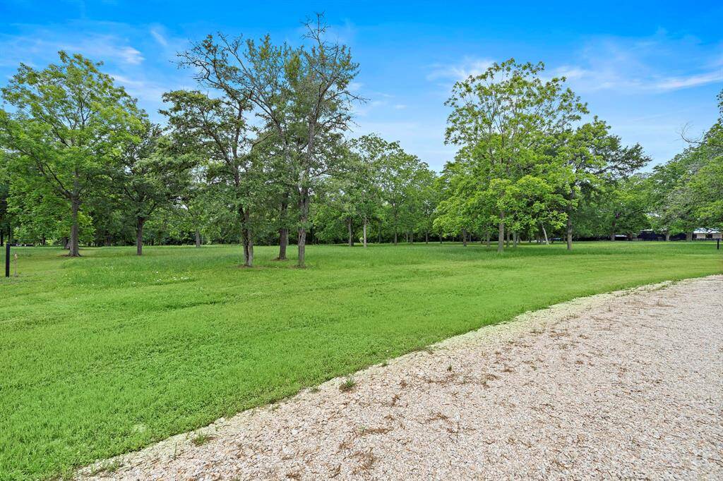 Southern Manors is a quaint, boutique neighborhood nestled among mature trees and abundant natural wildlife.
