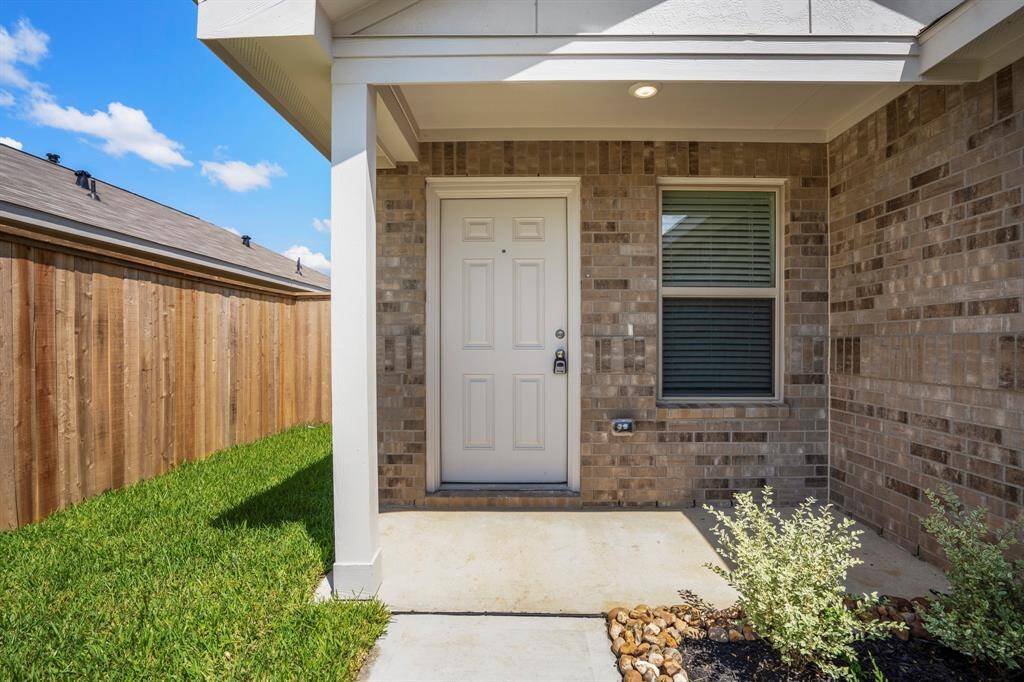 Welcoming front entry.