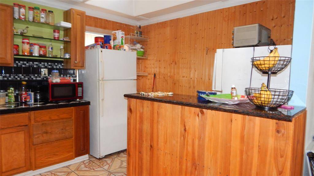 Kitchen Bar