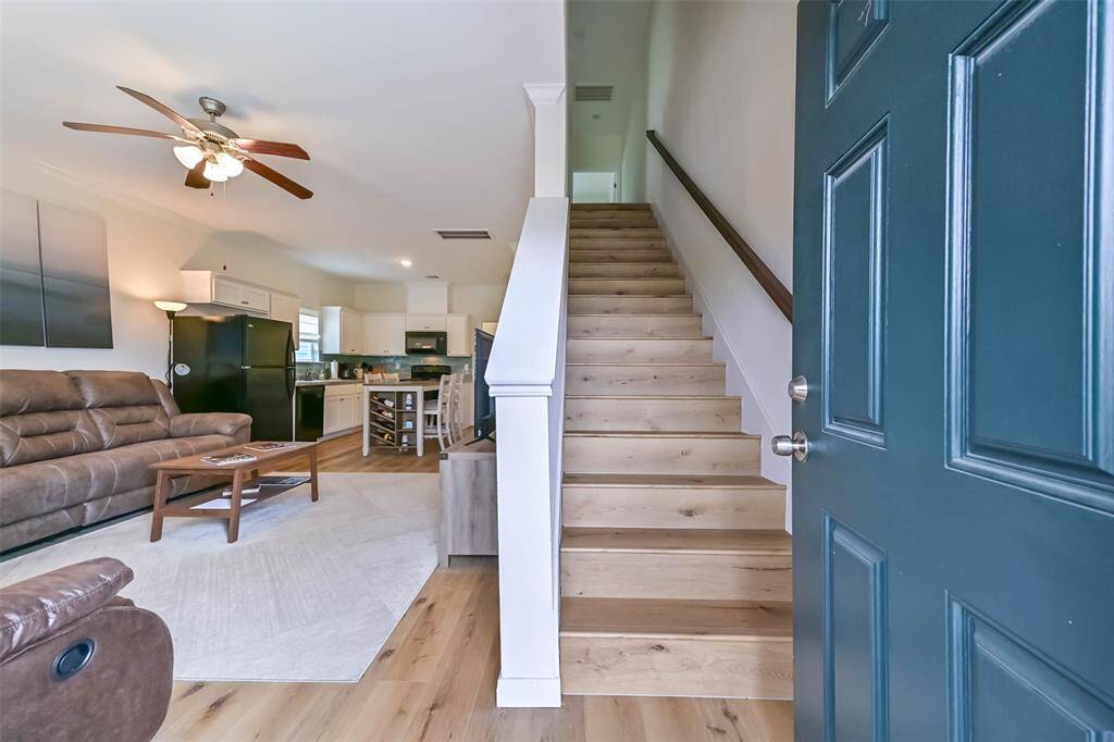Step into a warm and inviting home with an open layout, perfect for modern living and entertaining.